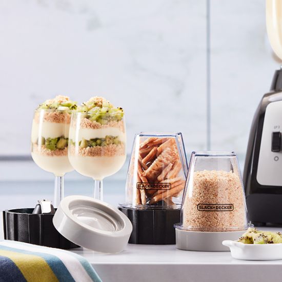 Imagen de BLBD210GB-2G Licuadora ByD 10 Velo-Jarra de Vidrio de + 2 Vasos, 550W